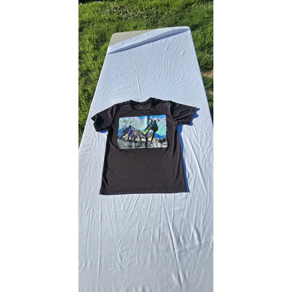 Tek Gear Graphic Tee Black Boys Size Medium Short Sleeve